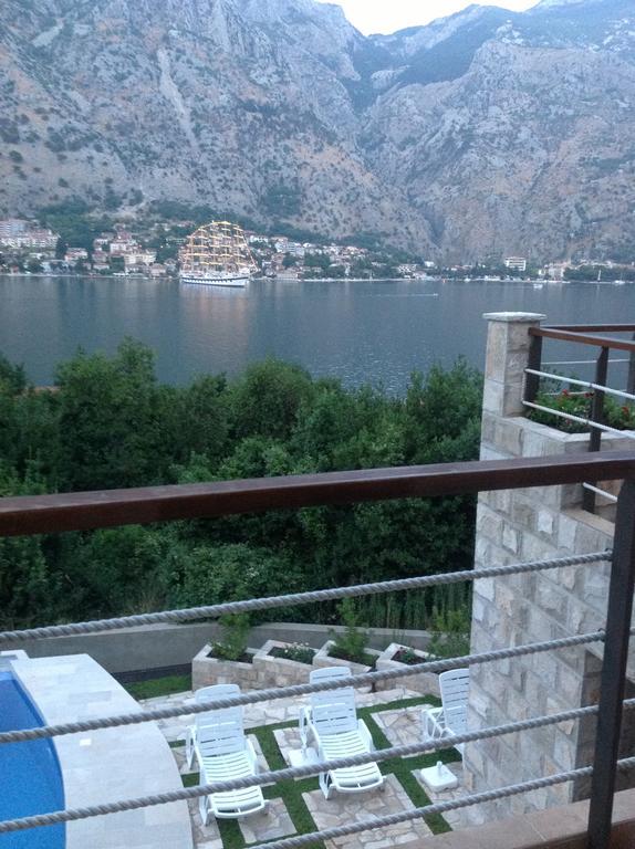 Villa "M Family" Kotor Bagian luar foto