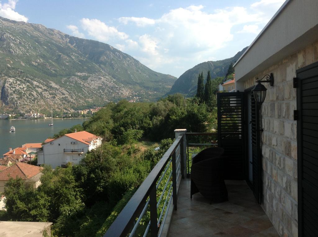 Villa "M Family" Kotor Bagian luar foto