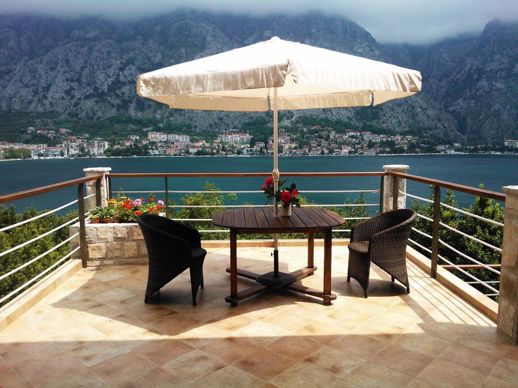 Villa "M Family" Kotor Bagian luar foto