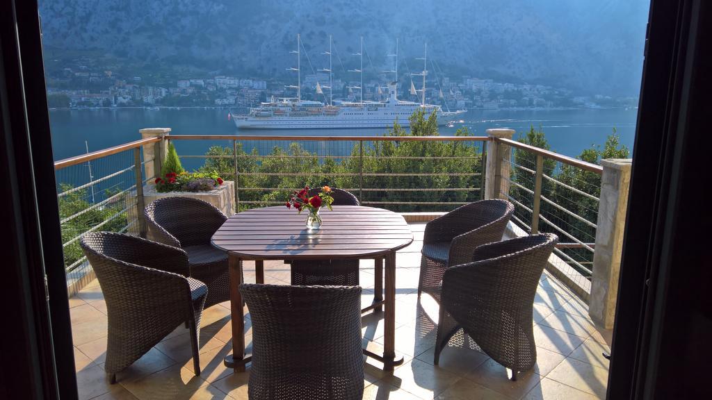 Villa "M Family" Kotor Bagian luar foto